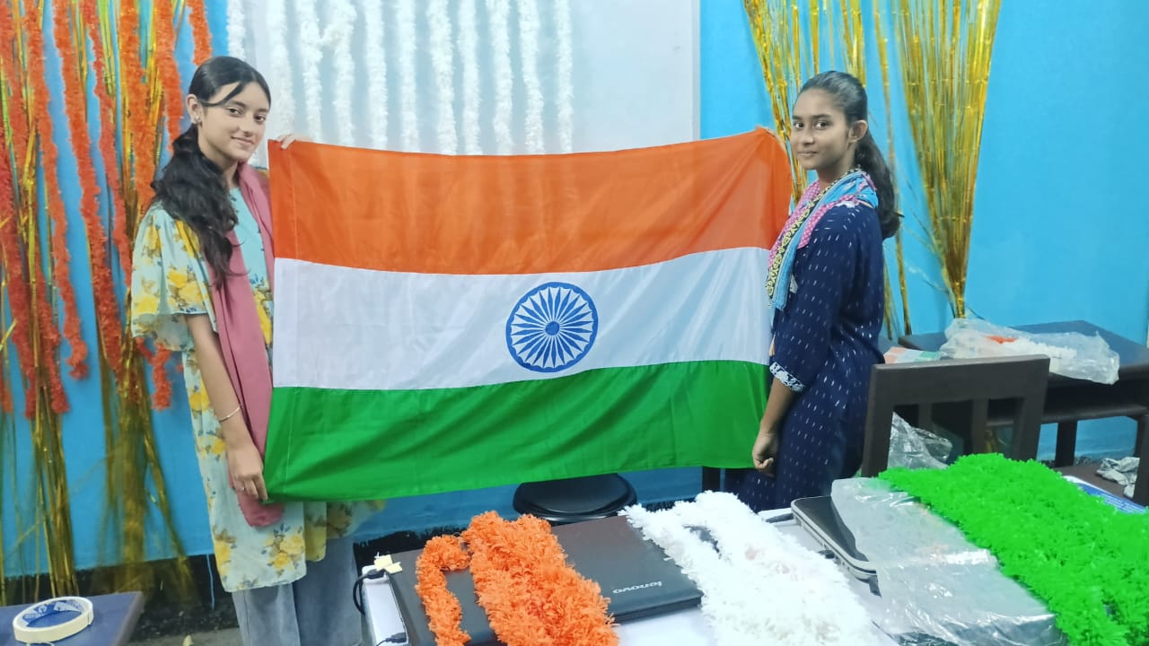 CLASSROOM institute photo 11